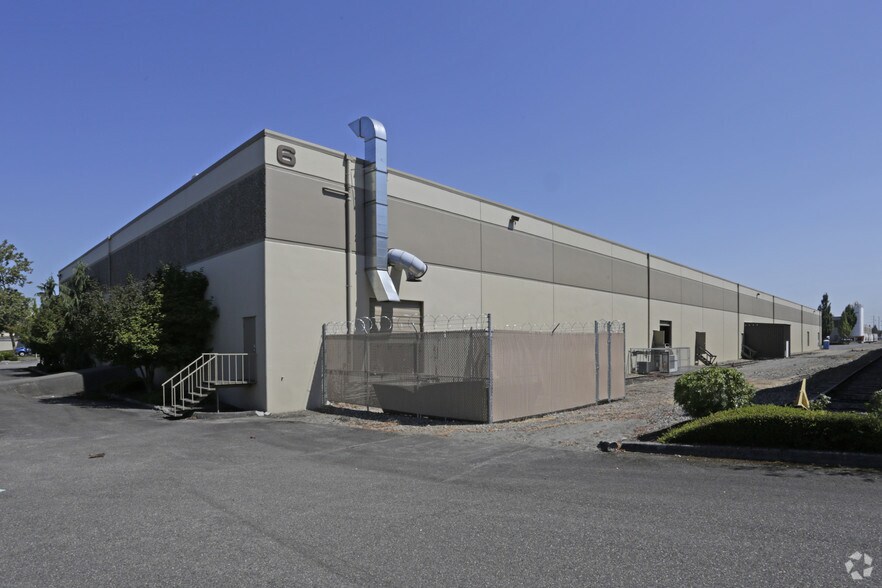 More Photos Of 4620 95th St SW, Lakewood Warehouse For Lease