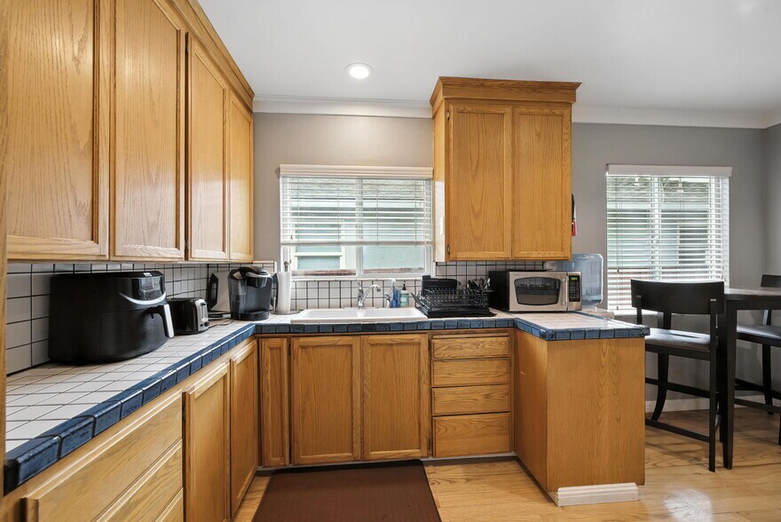 More Photos Of 1414 Meridian Ave, San Jose Office Residential For Sale