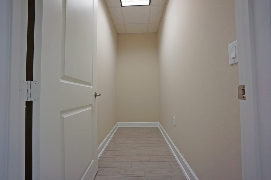 More Photos Of 12930 Dairy Ashford Rd, Sugar Land Medical For Lease
