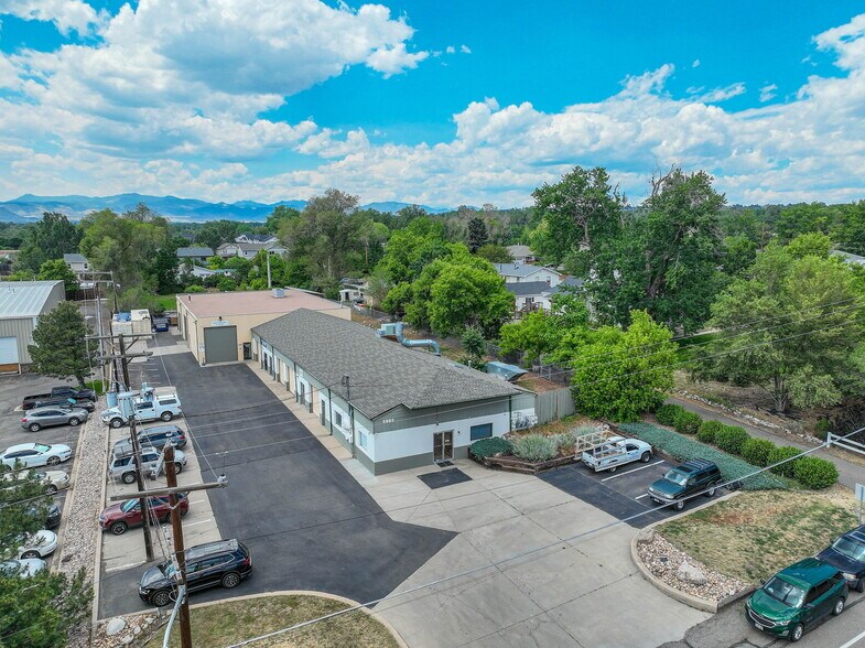 More Photos Of 5985 Lamar St, Arvada Warehouse For Lease