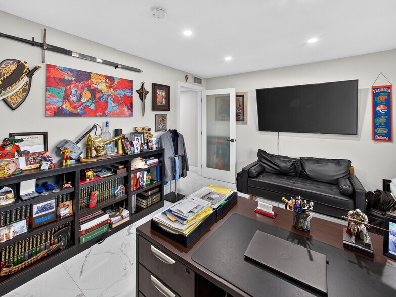 More Photos Of 10717 Sw 104th St, Miami Office For Sale