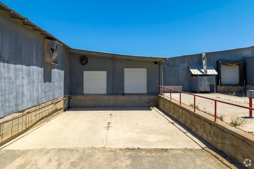 More Photos Of 133 S Whitworth Rd, Newman Warehouse For Lease