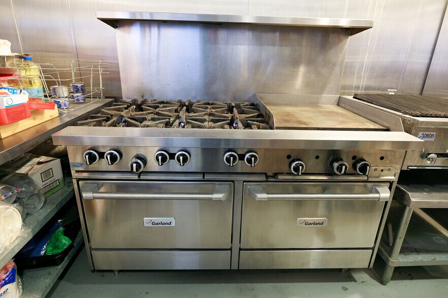 More Photos Of 1104 Highland Ave, Manhattan Beach Loft Creative Space For Sale