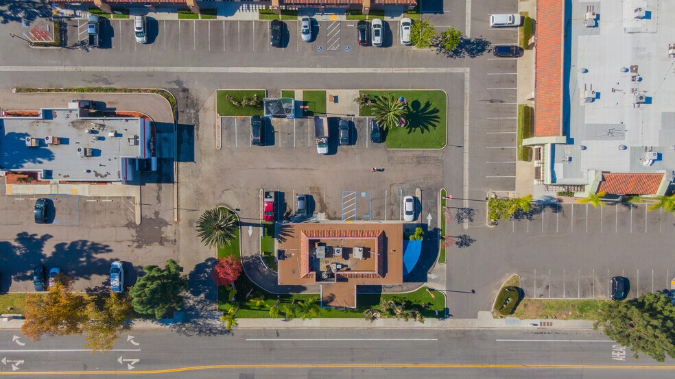 More Photos Of 580 S Pacific St, San Marcos Fast Food For Sale