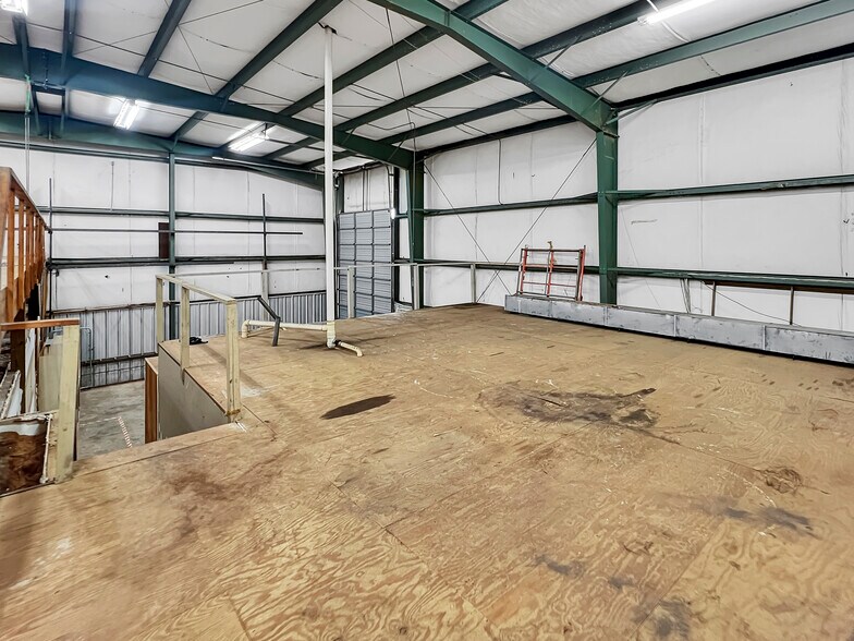 More Photos Of 1831 James I Harrison Jr Pky E, Tuscaloosa Light Manufacturing For Lease