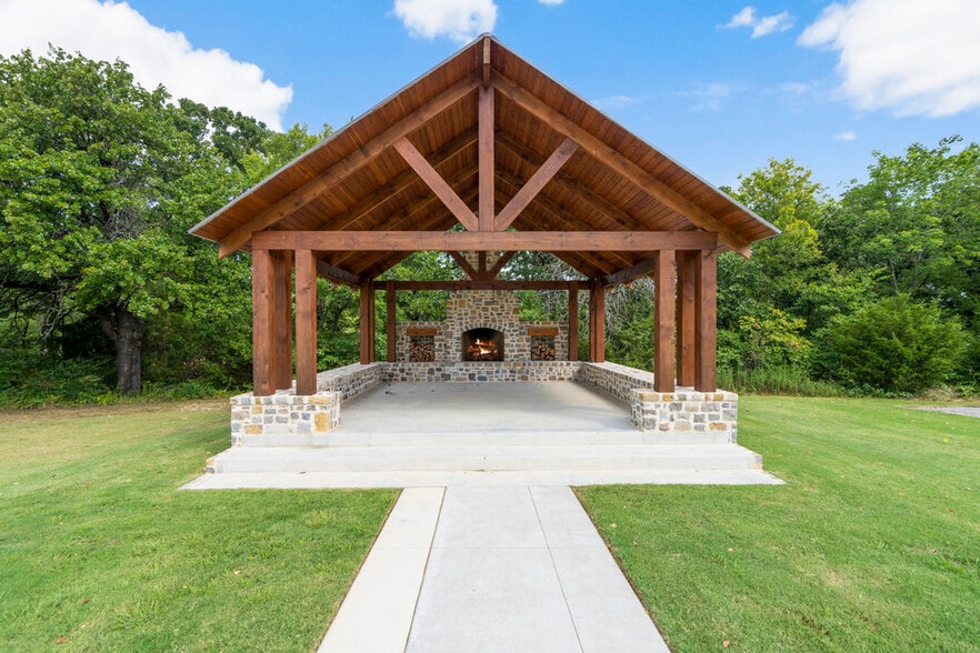 More Photos Of 19501 W 41st St, Sand Springs Specialty For Sale