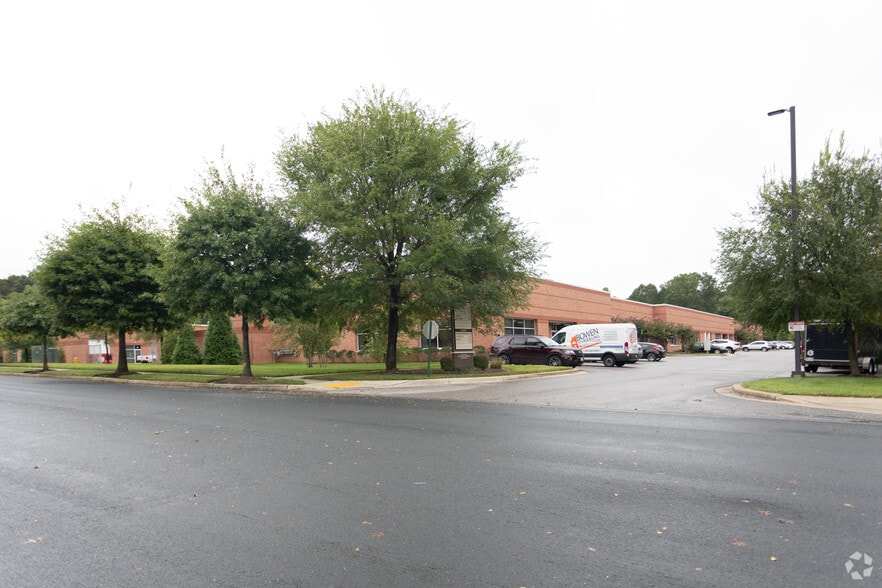 More Photos Of 2146 Priest Bridge Ct, Crofton Light Manufacturing For Lease