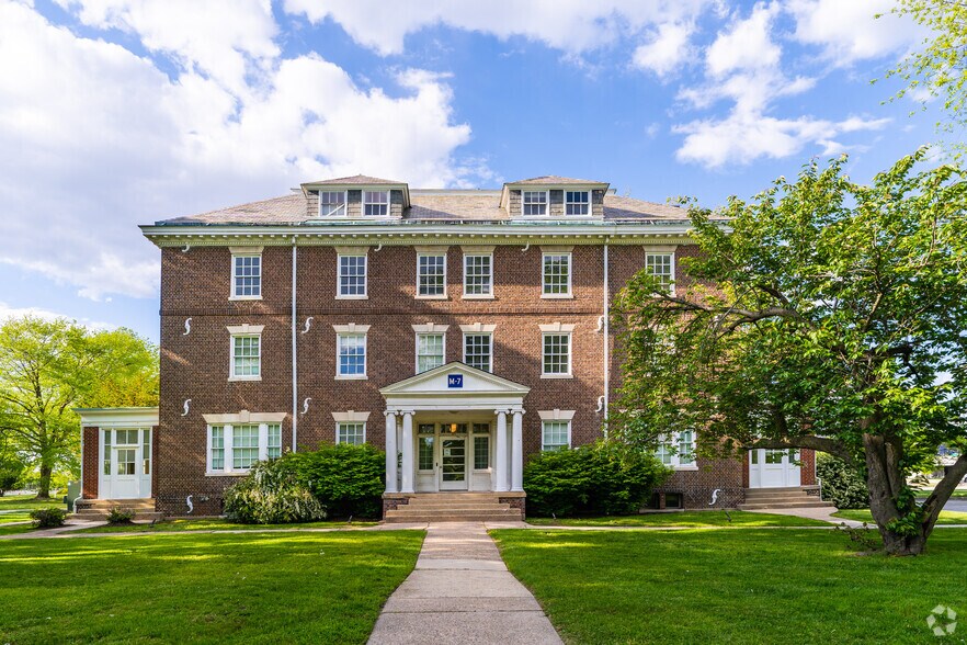 More Photos Of 1321 Intrepid Ave, Philadelphia Office For Lease