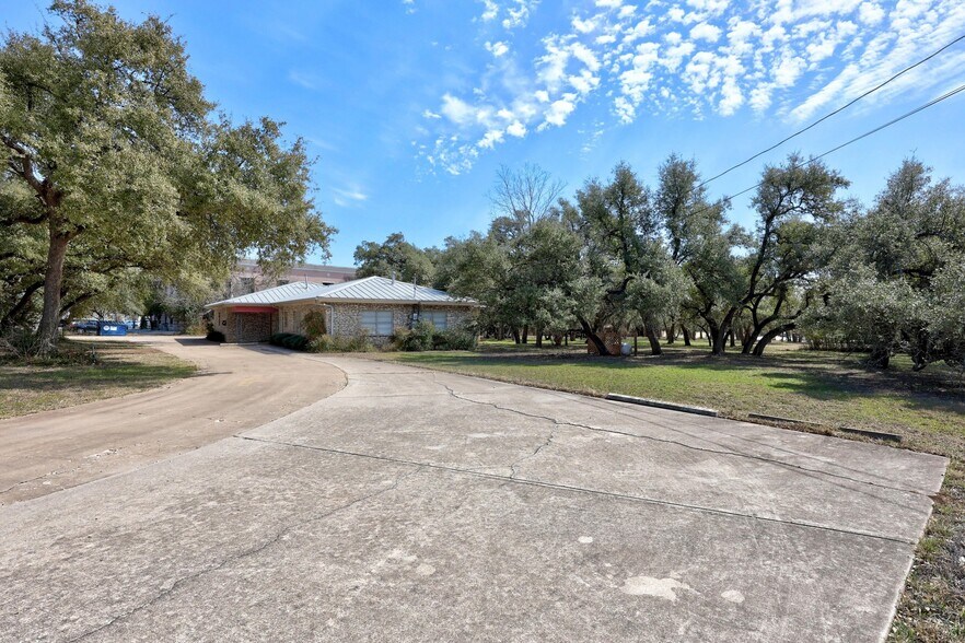 More Photos Of 600 W Whitestone Blvd, Cedar Park Land For Sale