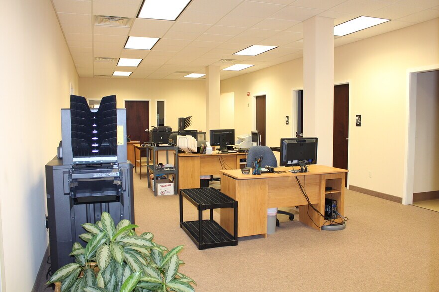 More Photos Of 491 Amwell Rd, Hillsborough Office For Sale