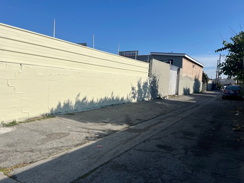 More Photos Of 10601 S Prairie Ave, Inglewood Freestanding For Lease