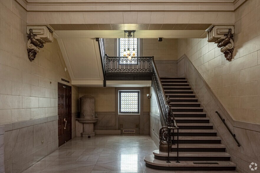 More Photos Of 225 N Charles St, Baltimore Lodge Meeting Hall For Sale