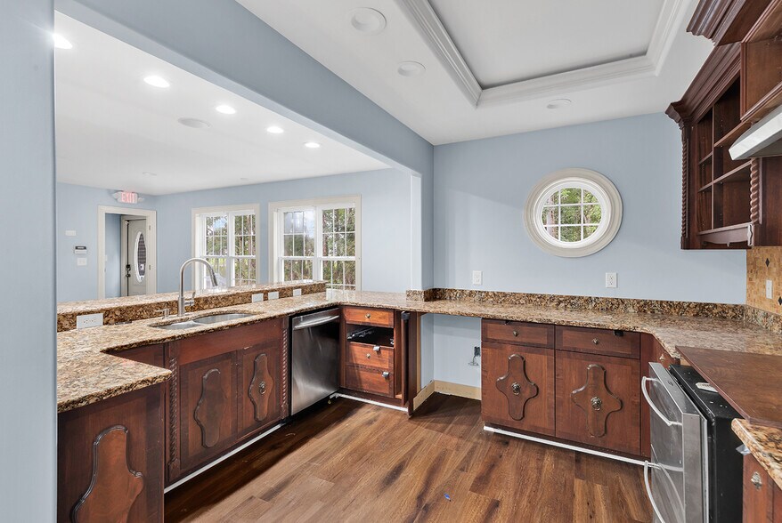 More Photos Of 9300 Highway 17 Byp, Murrells Inlet Office For Sale