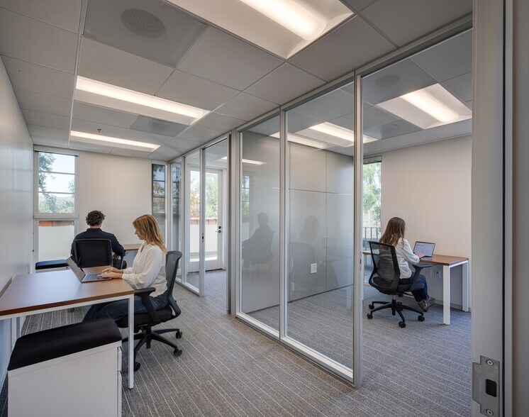 More Photos Of 27131 Calle Arroyo, San Juan Capistrano Coworking Space