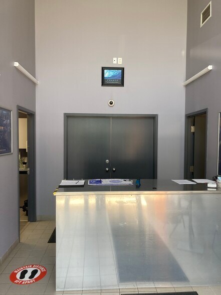 More Photos Of 100 Harry Walker Pky, Newmarket Warehouse For Sale