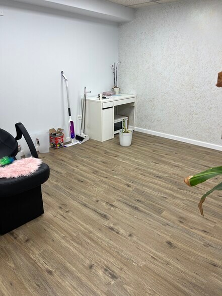 More Photos Of 92-29 Queens Blvd, Rego Park Apartments For Sale