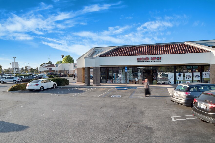 More Photos Of 9802-9952 Katella Ave, Anaheim Unknown For Lease