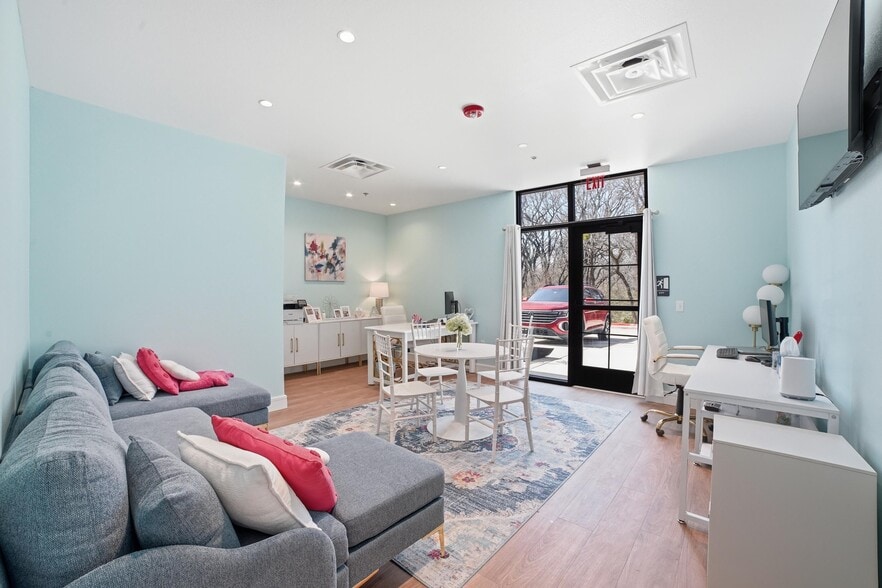 More Photos Of 410 S Paschall Rd, Sunnyvale Specialty For Sale