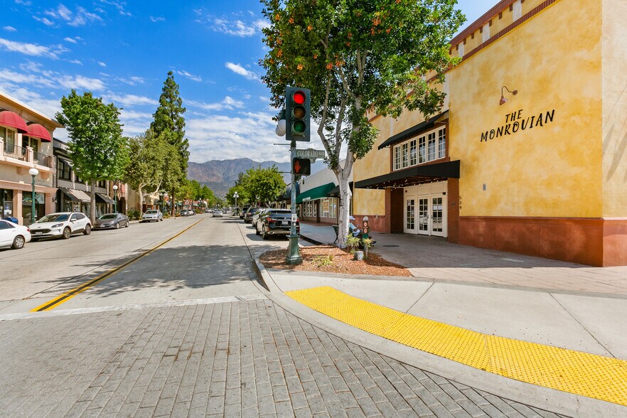 More Photos Of 534 S Myrtle Ave, Monrovia Restaurant For Lease