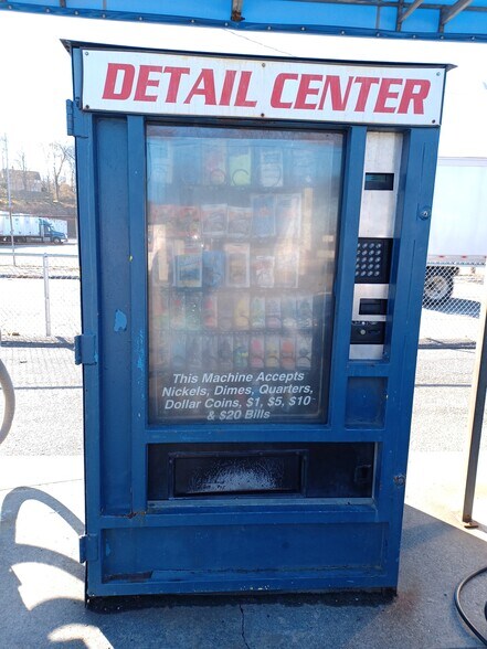 More Photos Of 824 Water St, Fitchburg Carwash For Sale