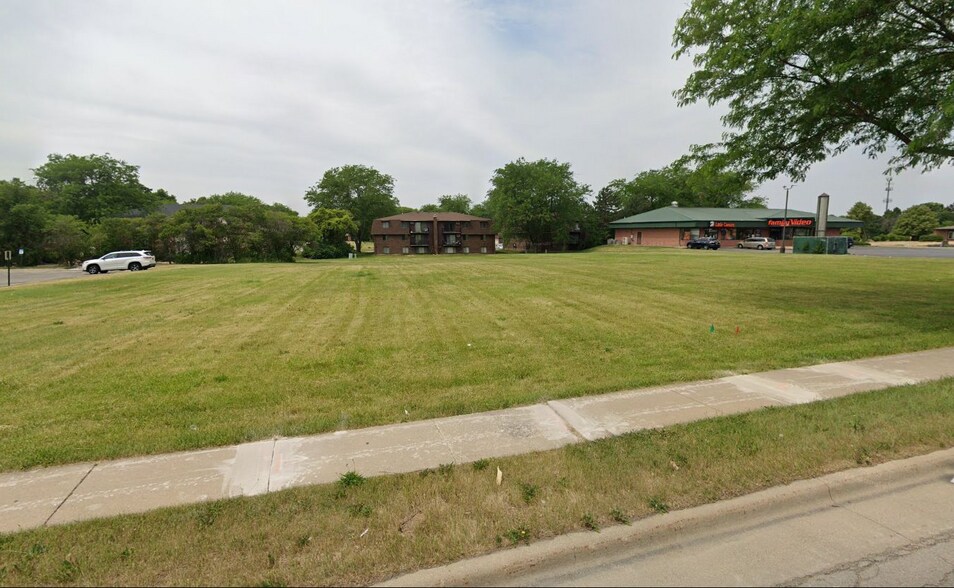 More Photos Of 379 Main St NW, Bourbonnais Land For Lease