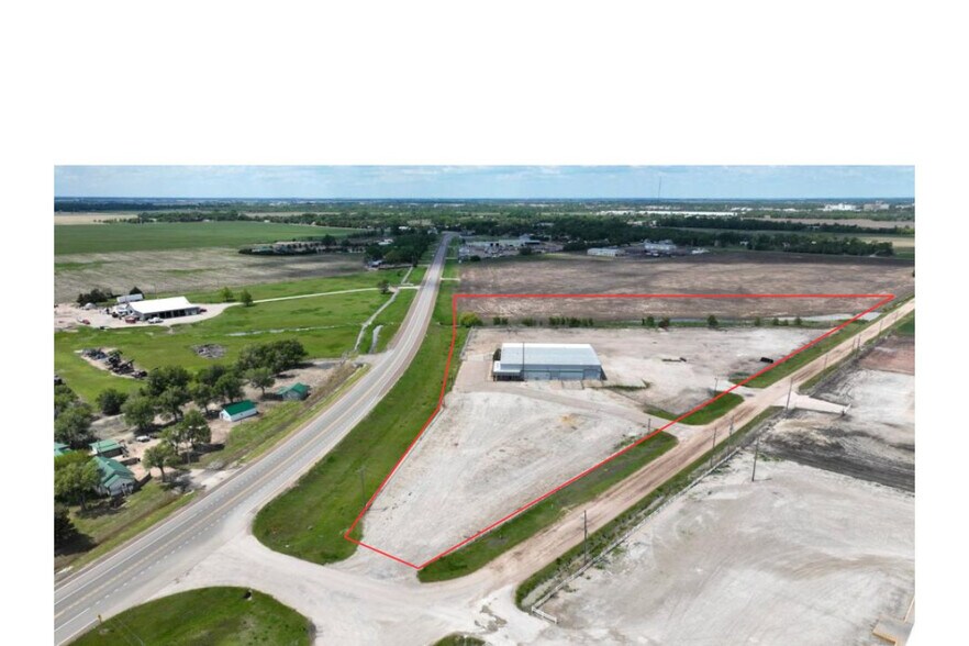 More Photos Of SE 241 SE 10 Ave, Great Bend Warehouse For Sale
