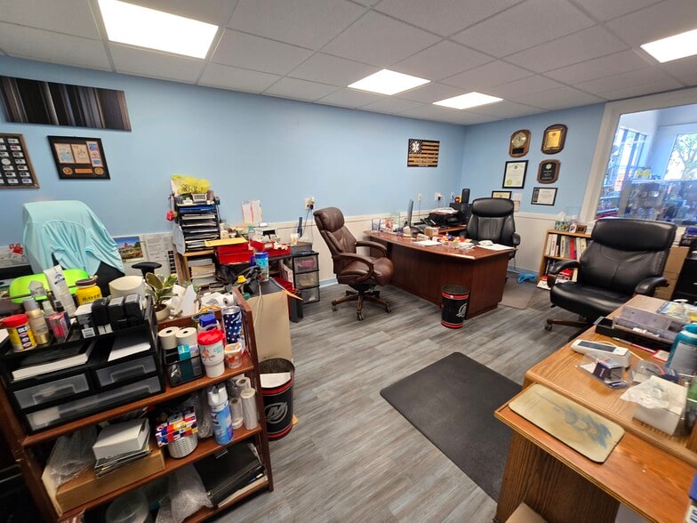 More Photos Of 709 W Main St, Crisfield General Retail For Sale