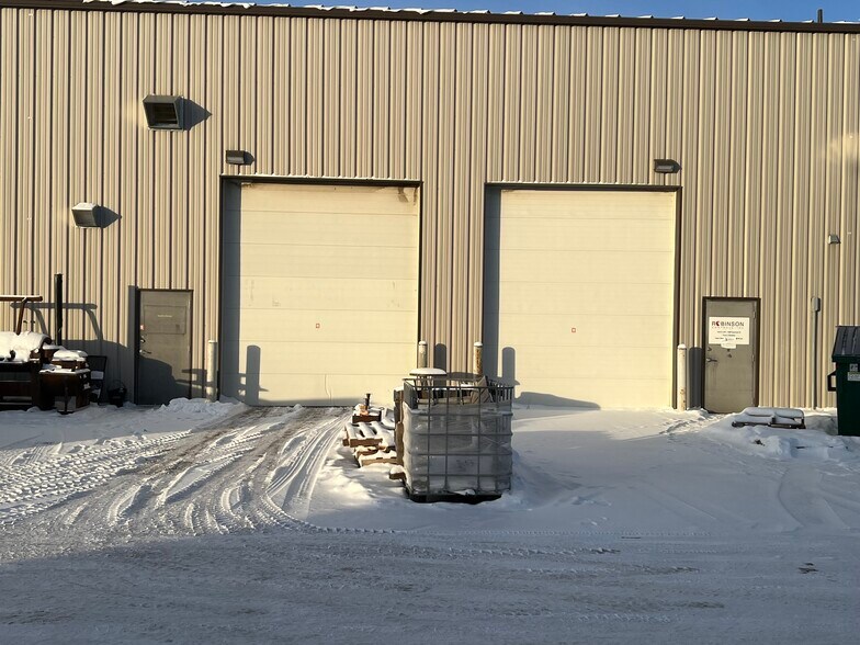 More Photos Of 7609 Sparrow Dr, Leduc Warehouse For Sale