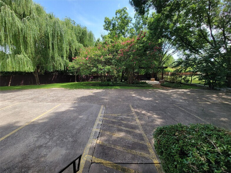 More Photos Of 7651 Main St, Frisco Office For Lease