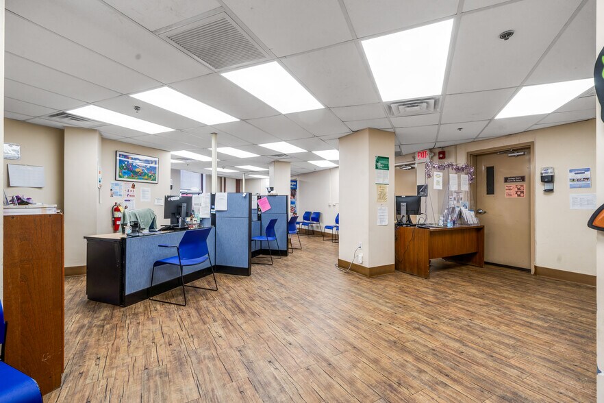 More Photos Of 313 State St, Perth Amboy Office Residential For Lease