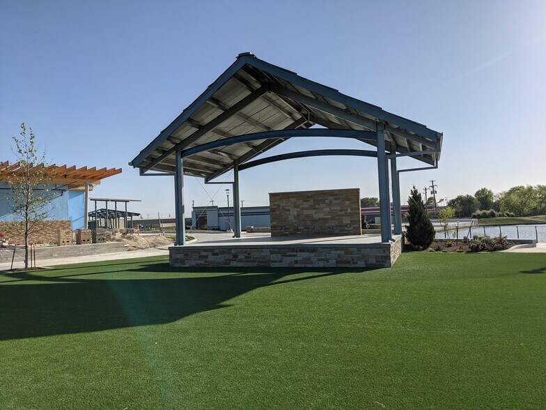 More Photos Of Highway 79, Hutto Unknown For Lease