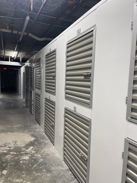 More Photos Of 9902 S Thomas Dr, Panama City Apartments For Sale