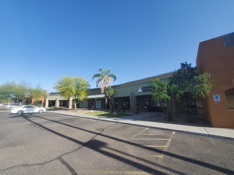 More Photos Of 5111-5159 W Thunderbird Rd, Glendale Unknown For Lease
