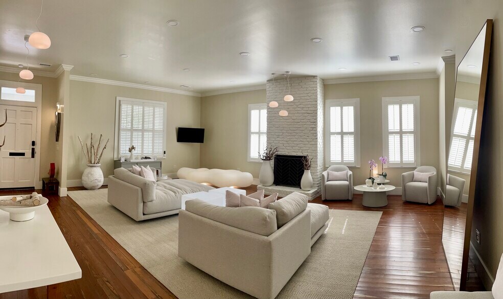 More Photos Of 216 Church St, Pensacola Office Residential For Sale