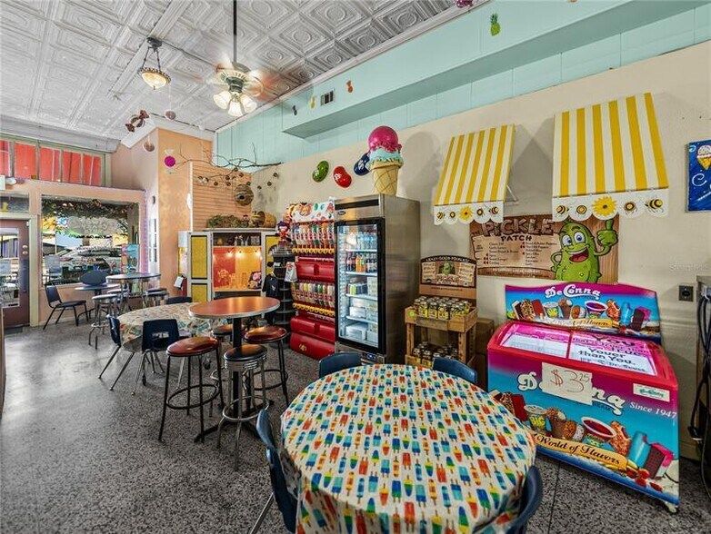 More Photos Of 135 S Central Ave, Bartow Storefront Retail Residential For Sale