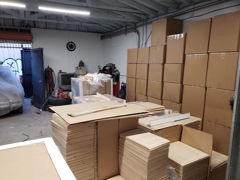 More Photos Of 1837 E Slauson Ave, Los Angeles Warehouse For Sale