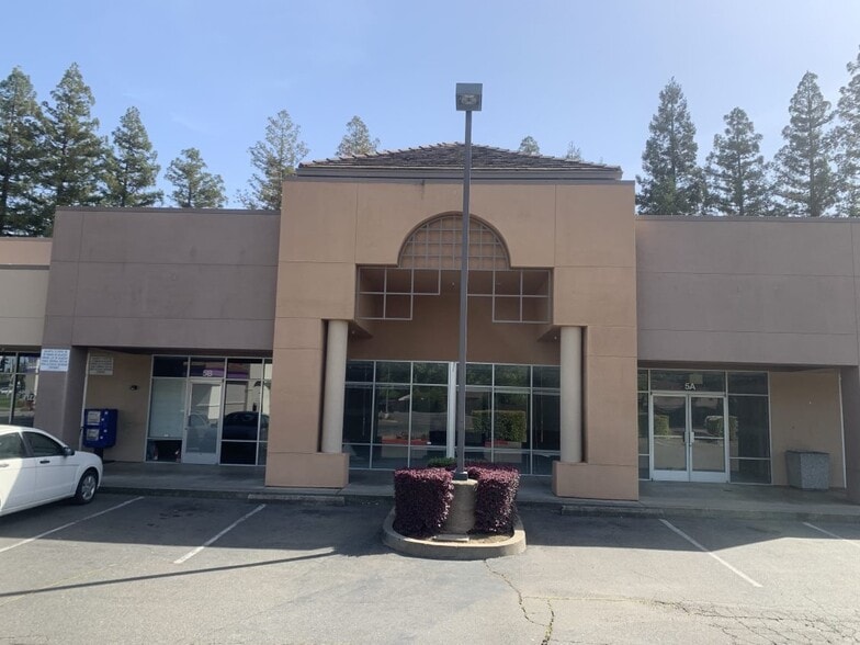 More Photos Of 9372 Madison Ave, Orangevale General Retail For Lease
