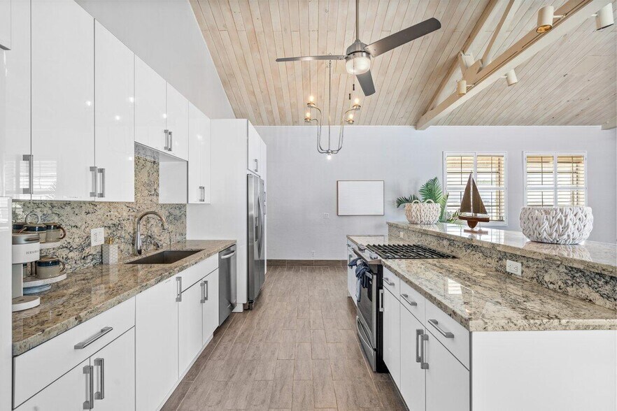 More Photos Of 419 E Atlantic Ave, Delray Beach Office For Lease