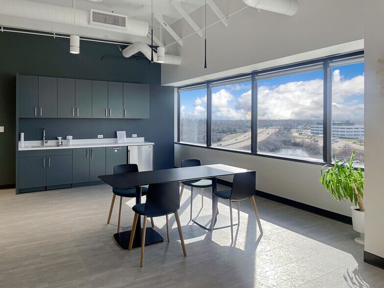 More Photos Of 999 Oakmont Plaza Dr, Westmont Coworking Space