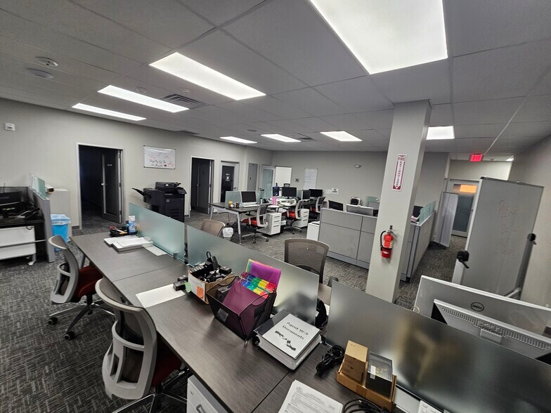 More Photos Of 456 Union Blvd, Allentown Light Manufacturing For Lease