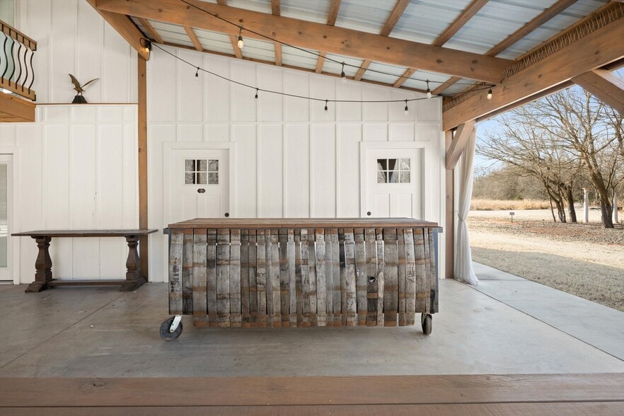 More Photos Of 18186 State Highway 74B, Washington Specialty For Sale