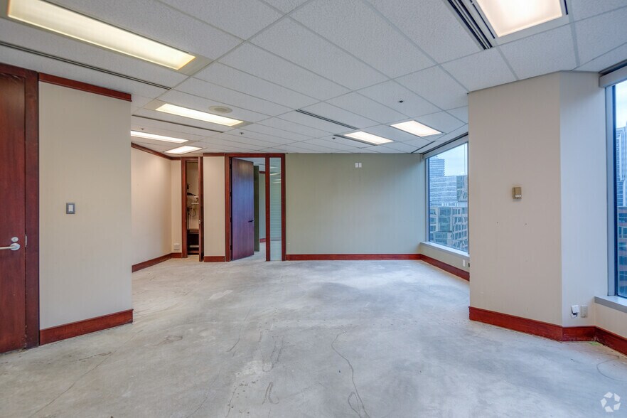 Photo of 13rd Floor Ste 1380