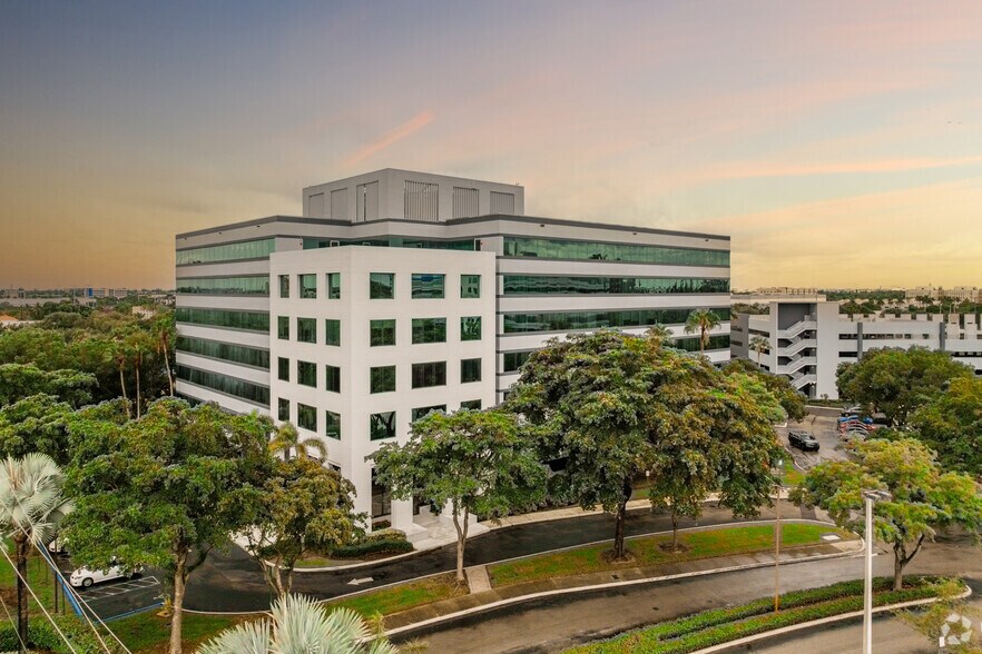 More Photos Of 8750 NW 36th St, Doral Unknown For Lease
