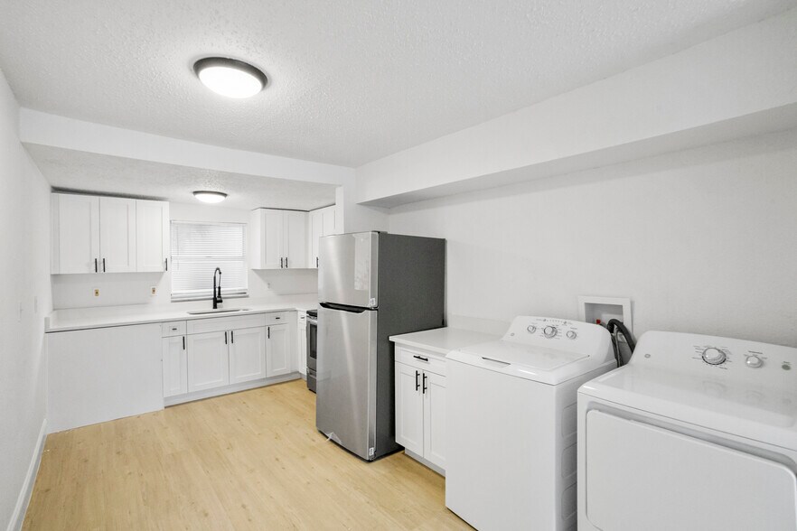 More Photos Of 12703 N 15th St, Tampa Apartments For Sale