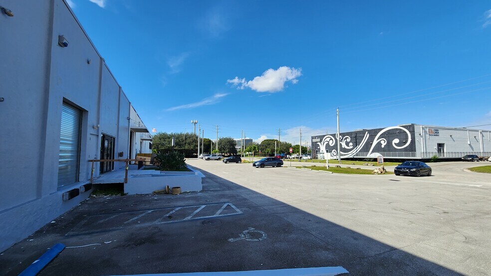 More Photos Of 7890 NW 34th St, Miami Warehouse For Lease