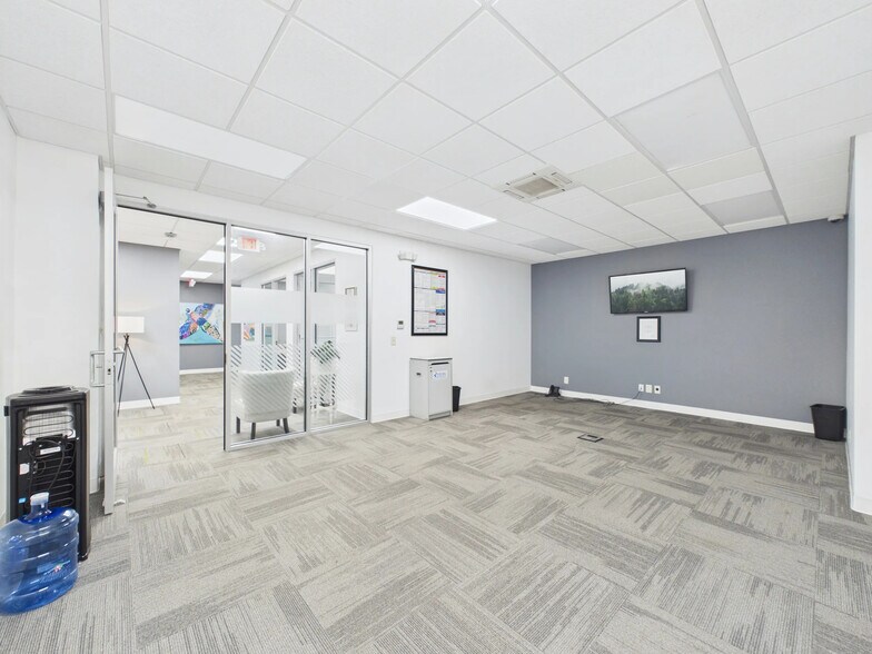 More Photos Of 700 Brookstone Centre Pky, Columbus Medical For Lease