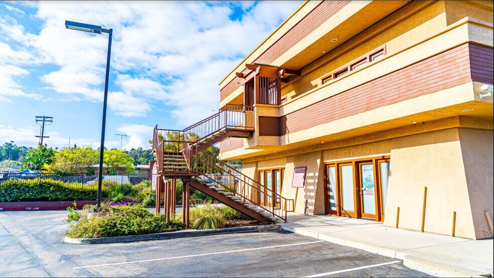 More Photos Of 250-280 E Chase Ave, El Cajon Office For Lease