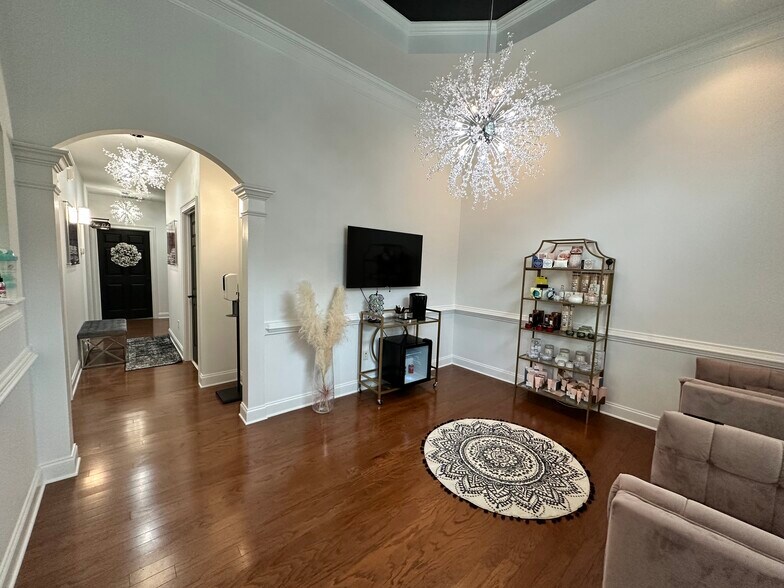 More Photos Of 5915-5925 Iron Gate Trce, Cumming Loft Creative Space For Sale