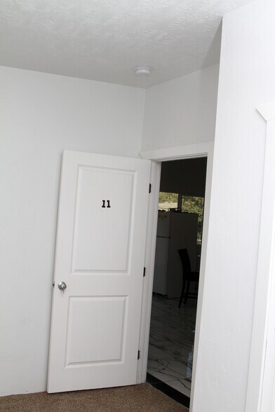 More Photos Of 1636 S Clovis Ave, Fresno Specialty For Sale