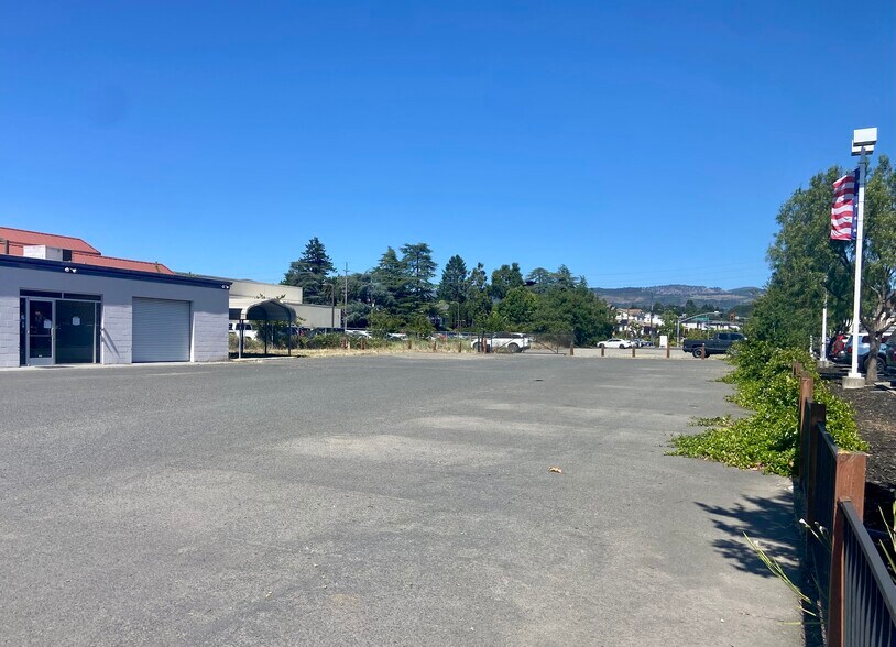 More Photos Of 476 Soscol Ave, Napa Land For Lease